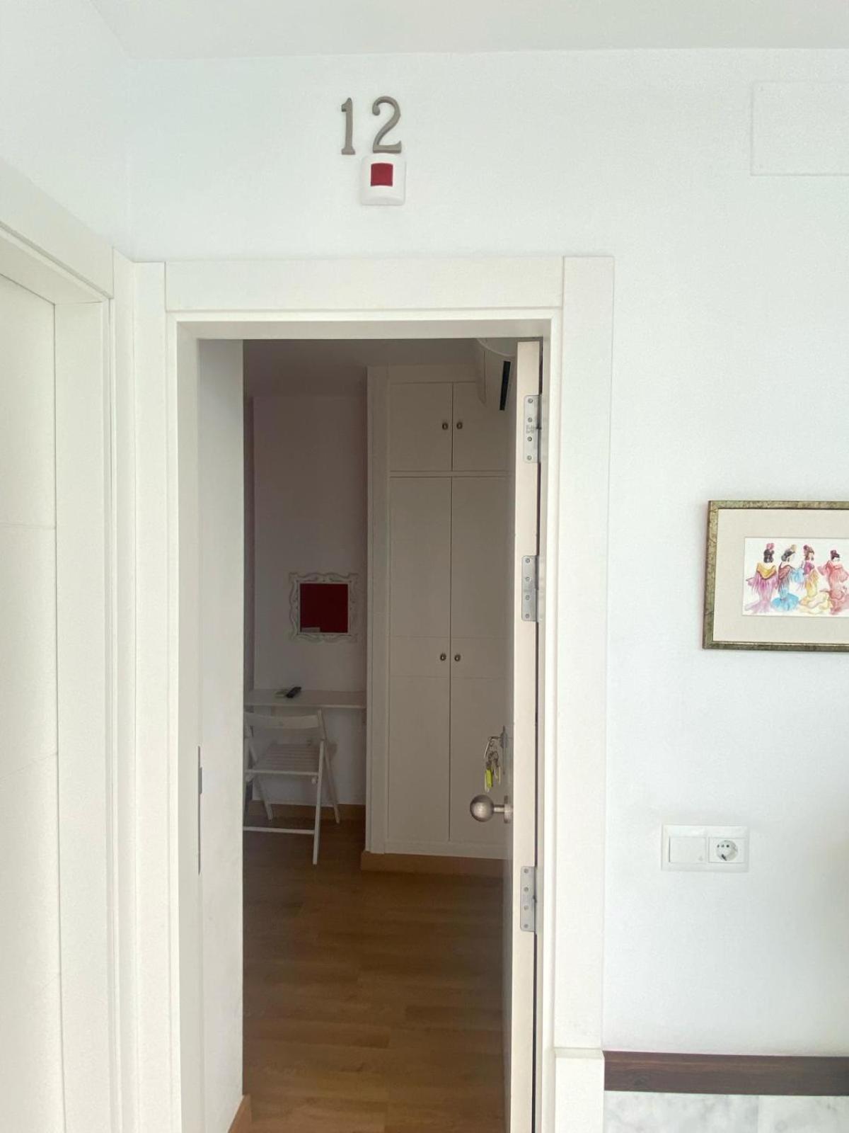 Hostal Fabiola Sevilla Dış mekan fotoğraf