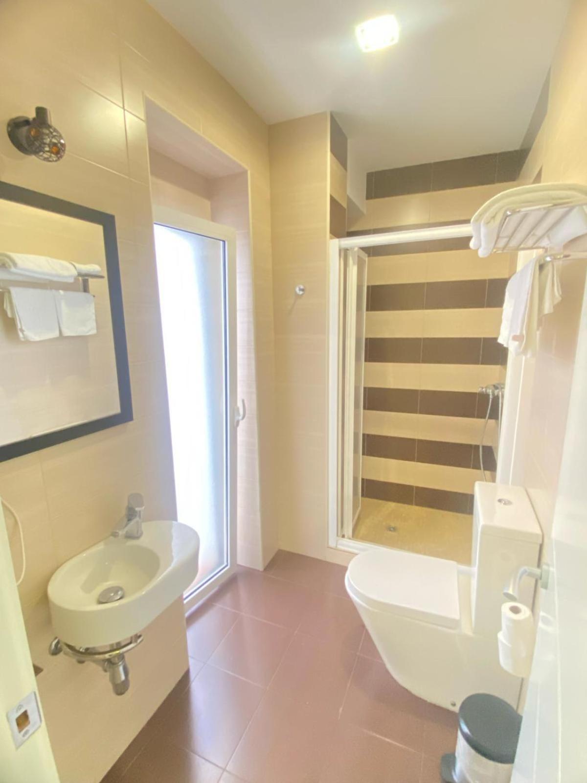 Hostal Fabiola Sevilla Dış mekan fotoğraf