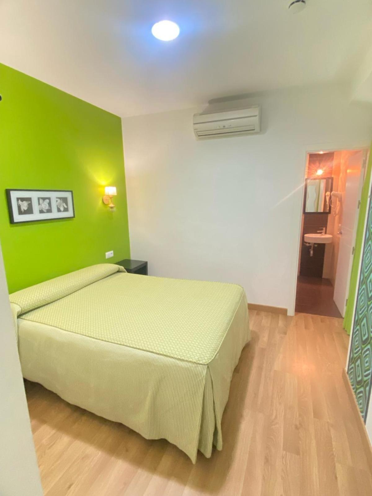 Hostal Fabiola Sevilla Dış mekan fotoğraf